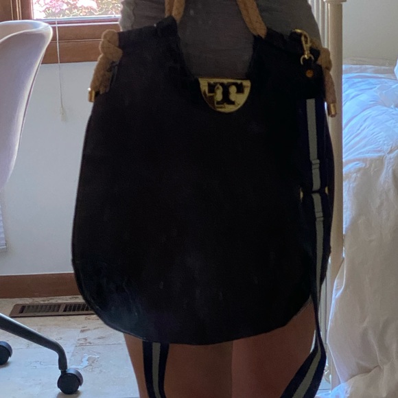 Tory Burch summer hobo bag with Crossbody strap - Picture 5 of 10